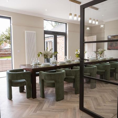 Our House Collective - Luxury Stay In Lincoln City Centre, Hot Tub, Sleeps 16 Exterior photo